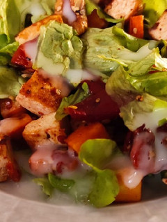 Una foto de Ensalada otoñal veggie