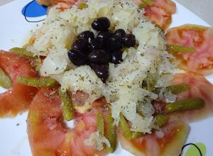 Foto principal de Ensalada de tomate con chucrut