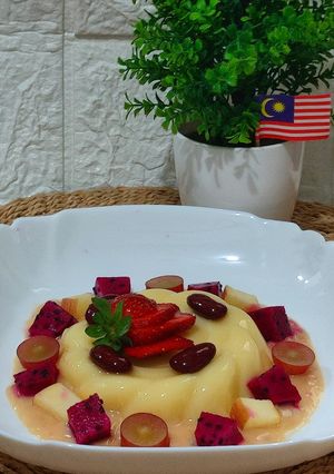Gambar Puding Buah-Buahan Sos Kacang Merah