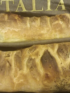 Foto di Baguette speziate olive, rosmarino e pancetta 🍞🍞