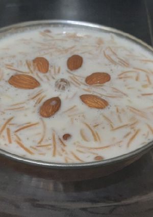 A picture of Vermicelli kheer.