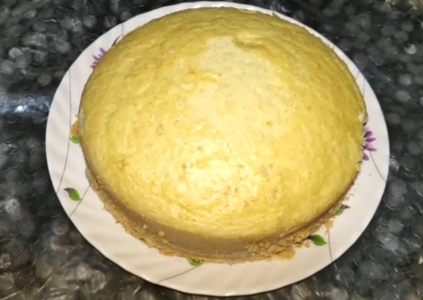 Soft and sponge vanilla cake