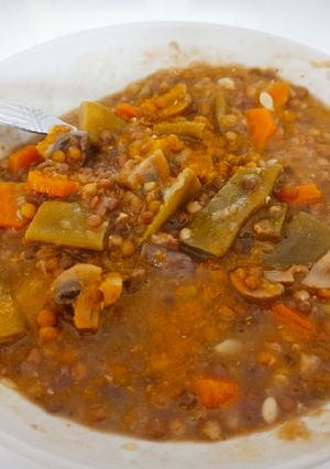 Una foto de Lentejas con verduras y curry