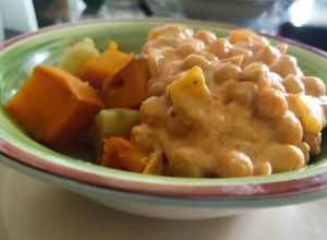 Una foto de Garbanzos curry veganos