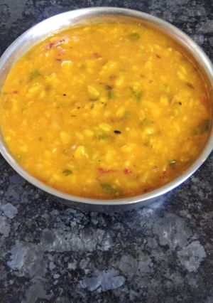 उरद की दाल (Urad ki Dal recipe in hindi) रेसिपी मुख्य फोटो
