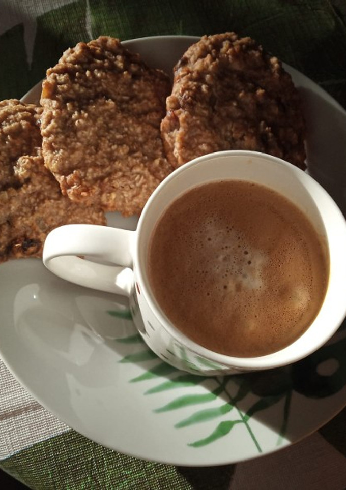 Una foto de Galletas de avena y chocolate sin azúcar blanco