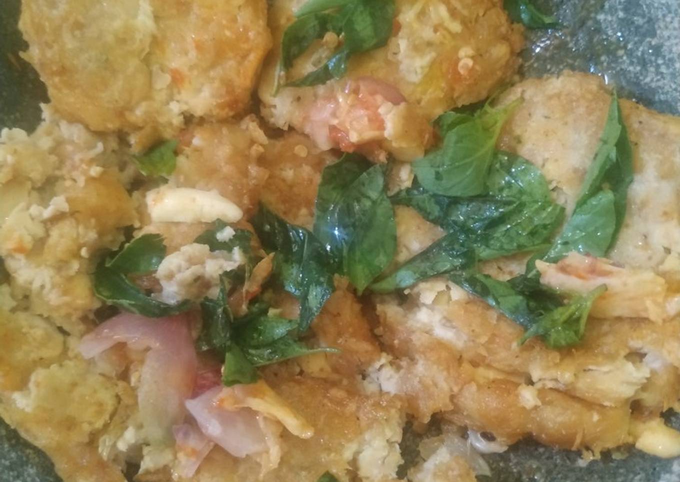 Tempe penyet kemangi