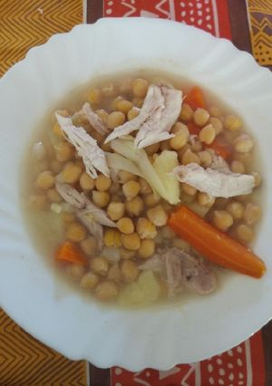 A picture of Chickpea Stew (Cocido) with Chicken Broth.