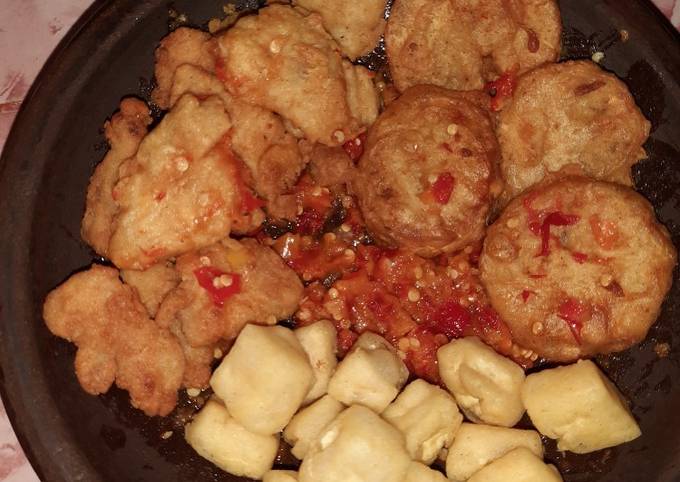 Ayam Tahu Tempe Sambal Bawang (Geprek)