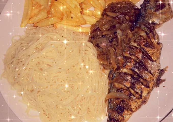 SAUCE SPAGHETTIS AU POISSON 🐠 FRITES