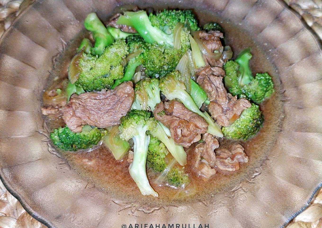 Brokoli Cah Daging Sapi