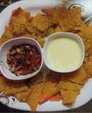 Nachos with tomato salsa
