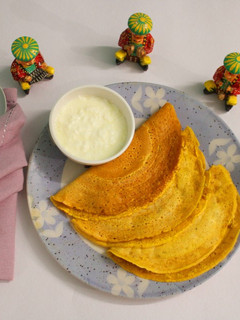 પનીર ચીલા (Paneer Chila Recipe In Gujarati) રેસીપી મુખ્ય ફોટો