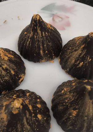 A picture of Chocolate pan modak.