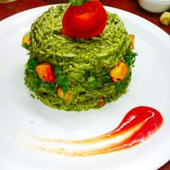 A picture of Green garlic pulav.
