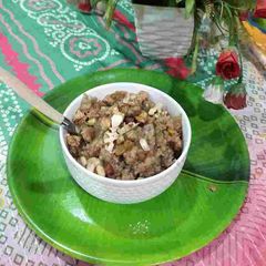 A picture of Singhara atta dry fruits halwa.