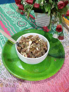 A picture of Singhara atta dry fruits halwa.