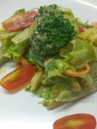 Cara Gampang Menyiapkan Resep  Salad Simple yang Lezat Sekali, Menggugah Selera