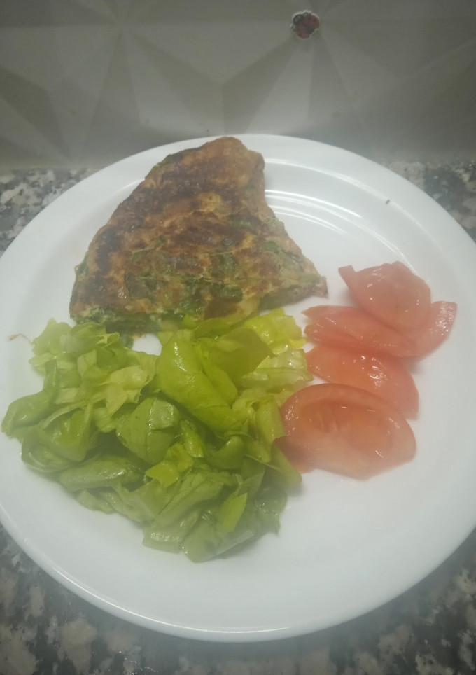 Una foto de Omelette con espinaca y queso muzzarella!!
