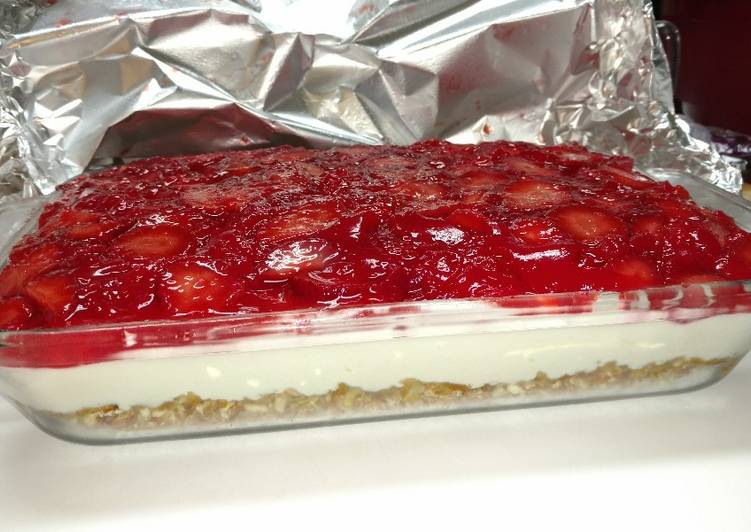 Strawberry Pretzel Salad