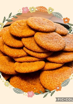 A picture of Chewy Molasses Spice Cookies.