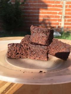 Una foto de Brownie saludable y opcional vegano
