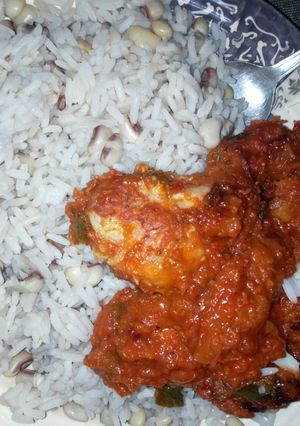 A picture of Rice&beans with stew.