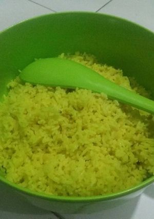 Foto resep Nasi Kuning Gurih dan Punel
