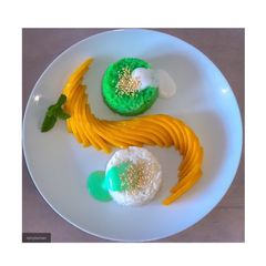 A picture of Thai Mango Sticky Rice.