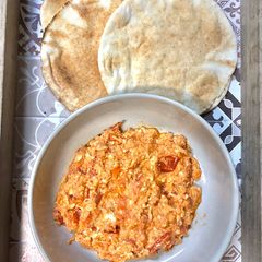A picture of Traditional Bahraini Tomato and Eggs.
