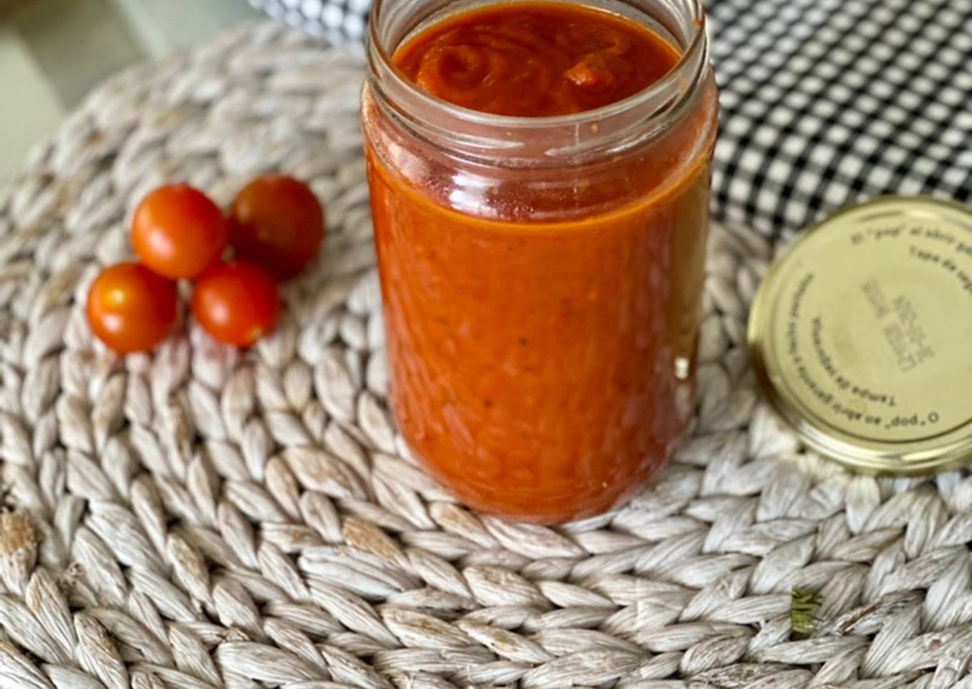 Salsa de tomate casera súper fácil y saludable - en microondas