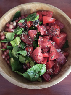 Una foto de Ensalada con granada