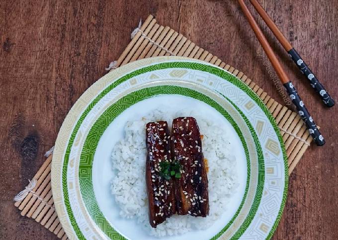 Bagaimana Membuat Donburi Terong Bakar yang Bikin Ngiler
