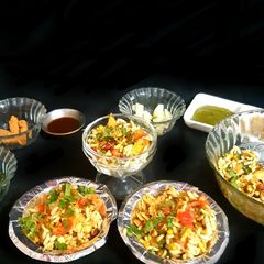 A picture of Puffed Rice Bhel.