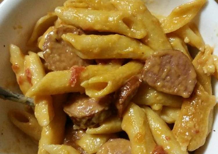 Recipe of Award-winning Cheesy one pot smoked sausage pasta