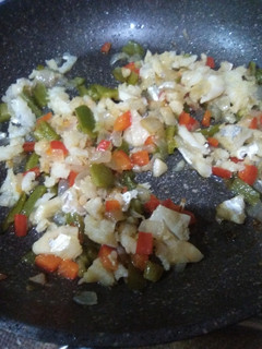 Una foto de Bacalao con verduras