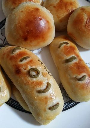 A picture of Achari pizza roll.