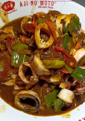 Foto resep Cumi saus tiram pedas jeletot
