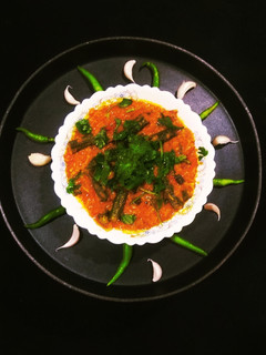 रेस्टोरेंट स्टाइल ग्रेवी भिंडी(Restaurant Style Bhindi Gravy Recipe in Hindi) रेसिपी मुख्य फोटो
