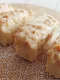 Bizcochitos de coco con cobertura crujiente de chocolate blanco y almendras (SIN GLUTEN)