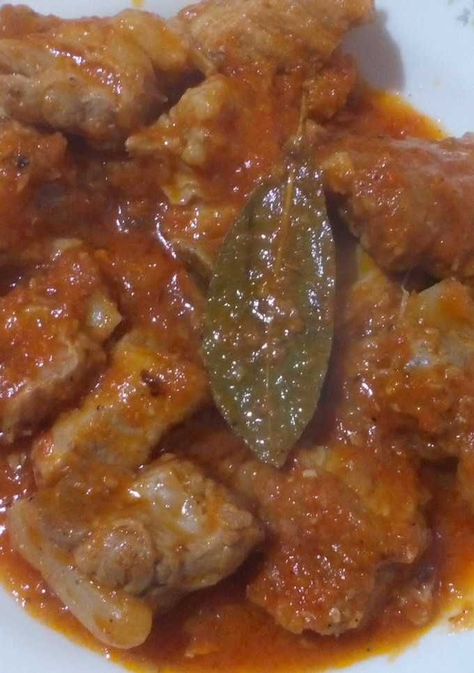 Una foto de Costillas de cerdo con tomate