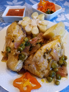 Una foto de Ceviche Caliente de Pollo