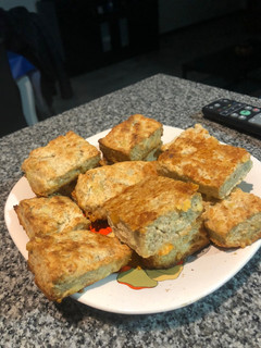 Una foto de Scones de queso