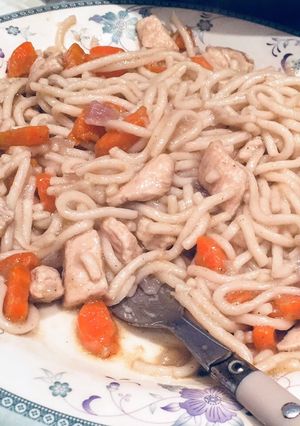 A picture of Ramen noodles.