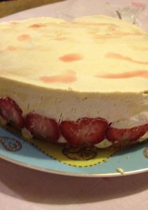 Une photo de Fraisier au chocolat blanc