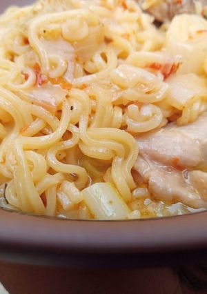 A picture of Chicken noodles.