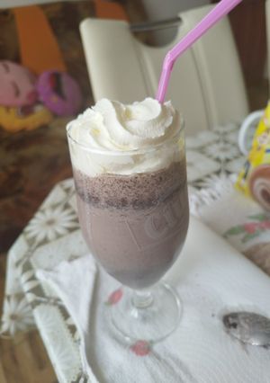 O poză a rețetei Milkshake cu Oreo.