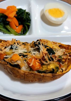 Foto resep Stuffed Sweet Potato - delicious diet breakfast