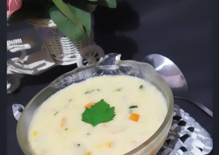 Creamy Vegetables Egg Soup