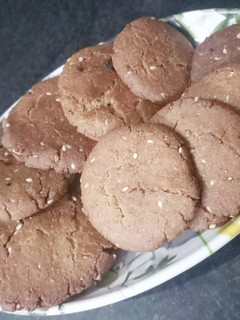 A picture of Til bajra coconut tikki.